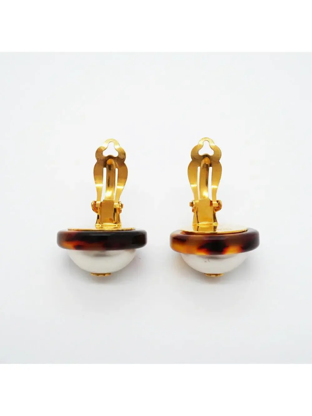 Chanel Cc Logo Circle Clip-On Earrings #327674C74B